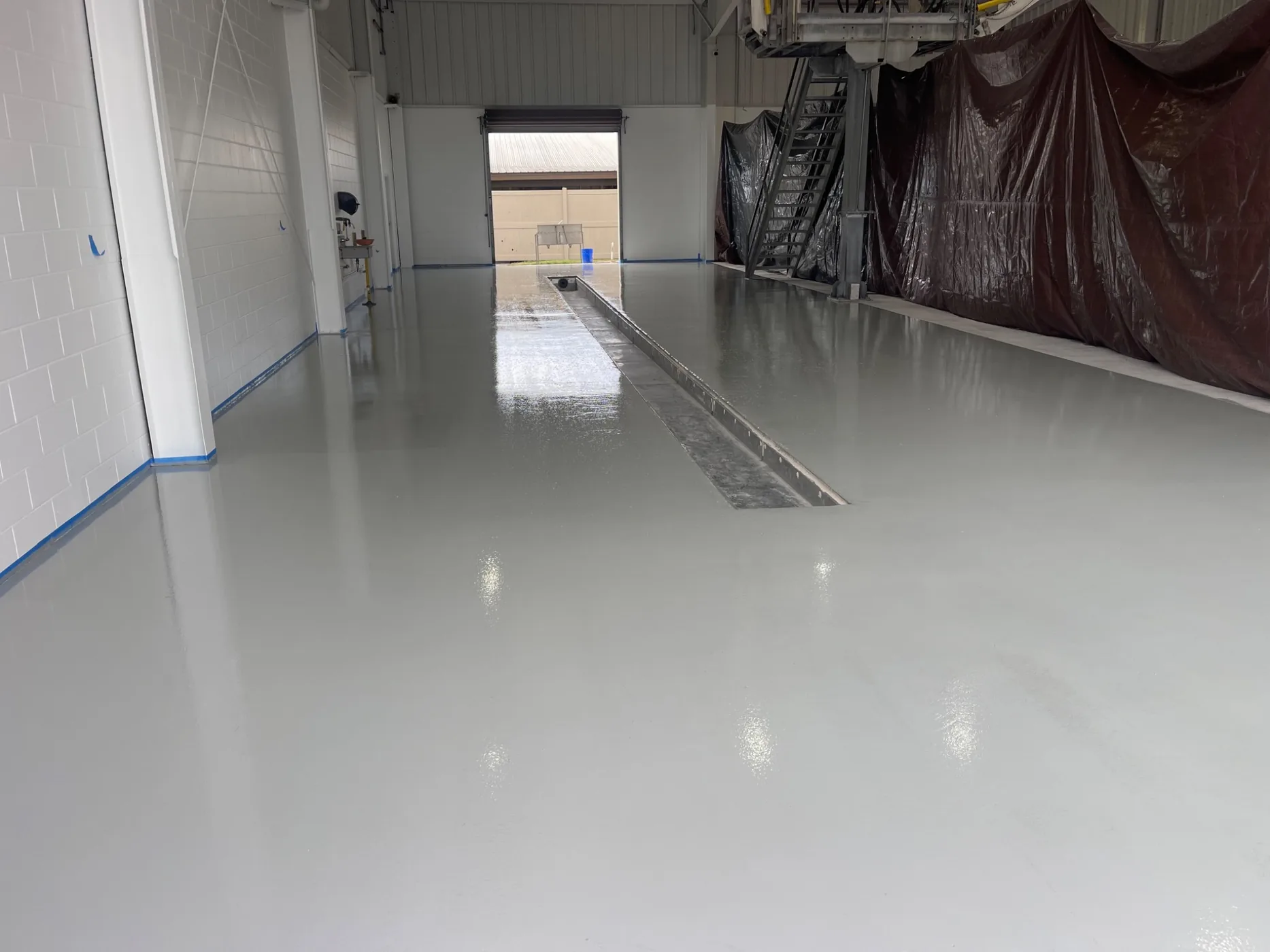 Walpole Truck Plaza epoxy and polyaspartic floor system